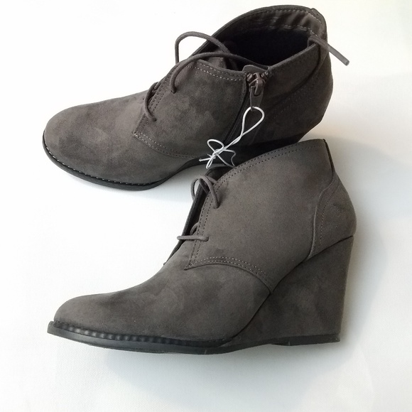 Grey Zip up Ankle Boots-6.5 wide - Picture 3 of 3